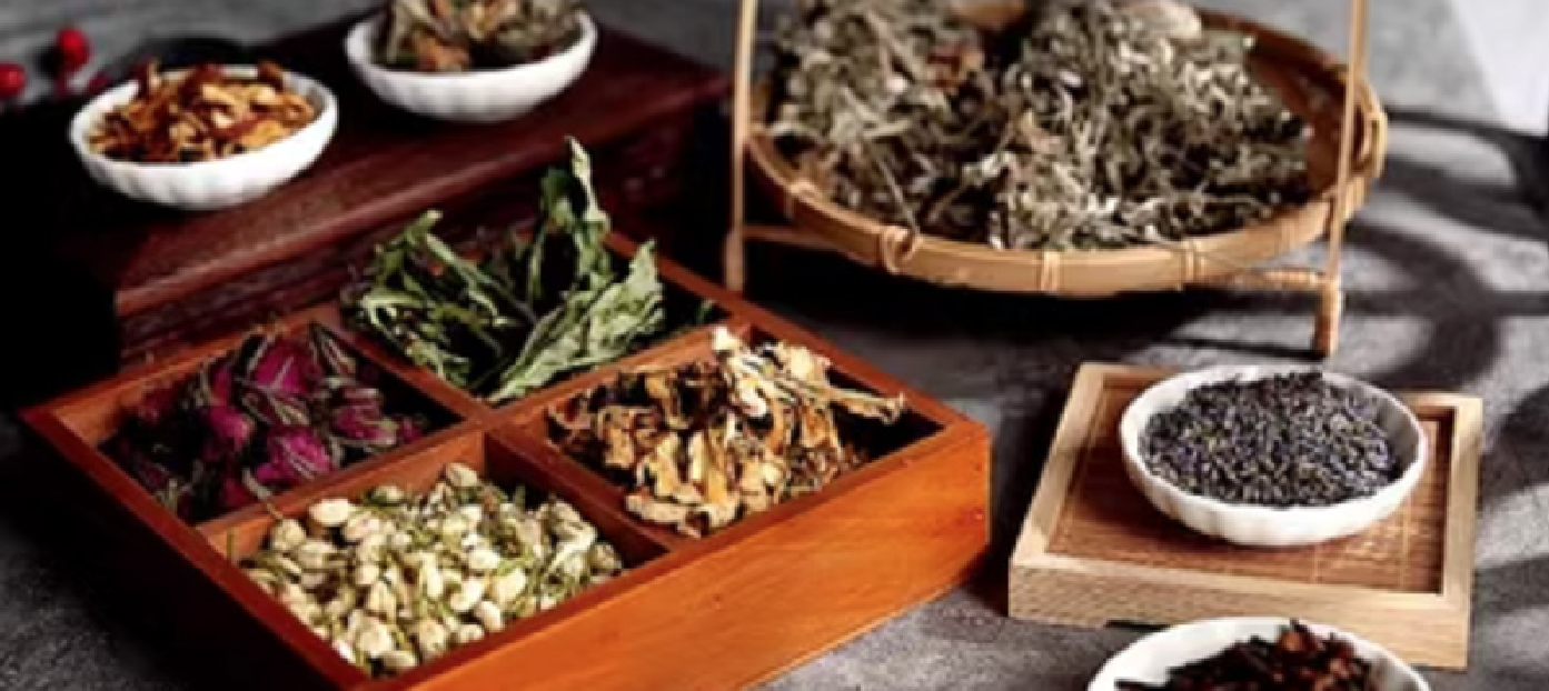 从甘肃，宁夏，四川，黑龙江等地严选多种天然草本配料